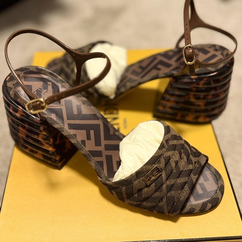 Fendi Brown Zucca Canvas Promenade Sandals Size 40